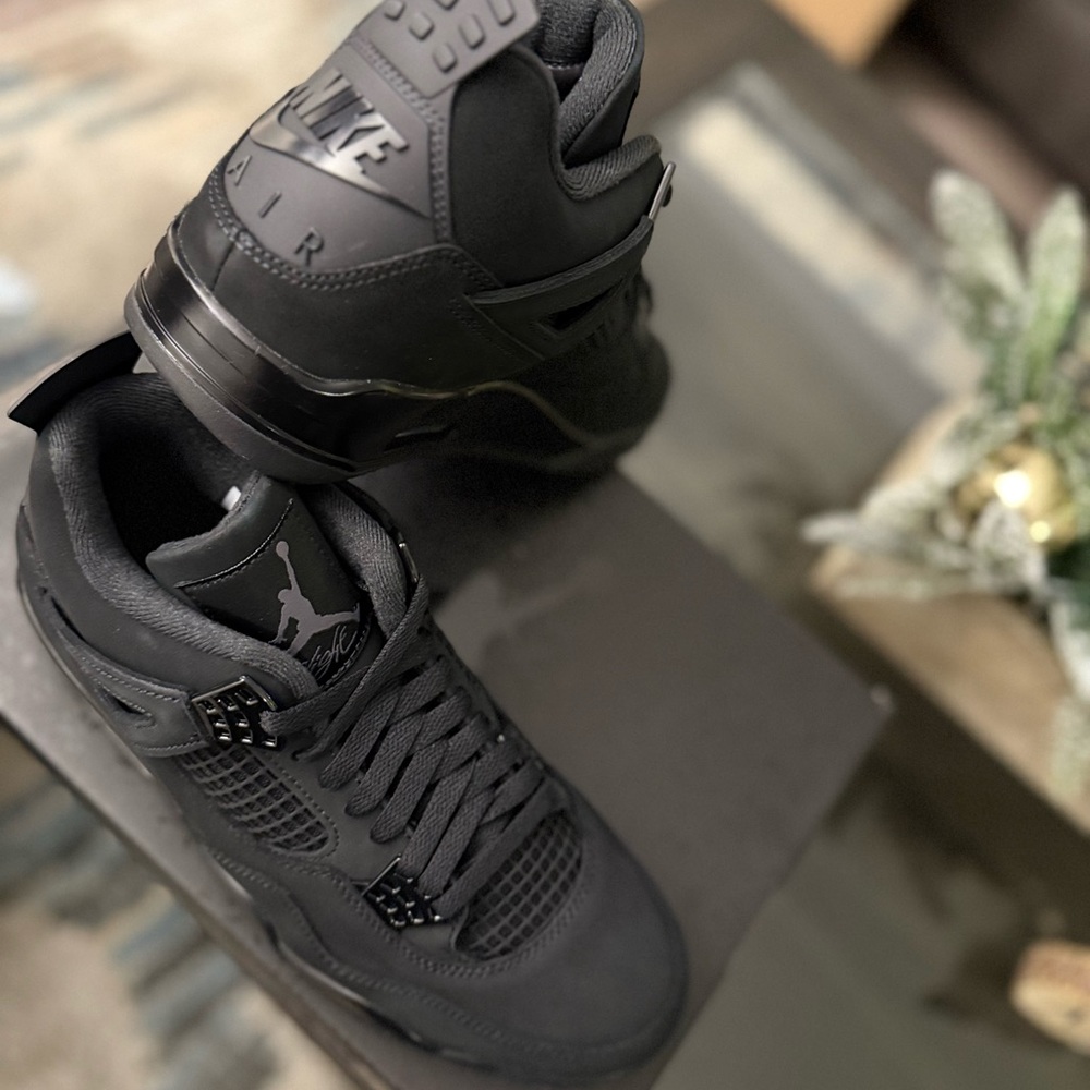 Air Jordan 4 Retro Black Cat